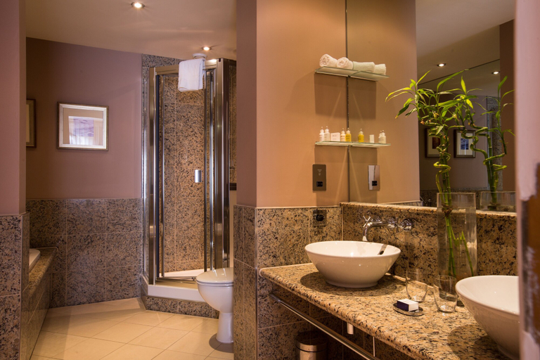 Bathroom 5, The Club Hotel and Spa