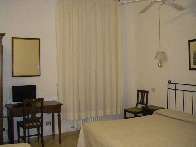 Bedroom 3, Cannon d'Oro, Siena