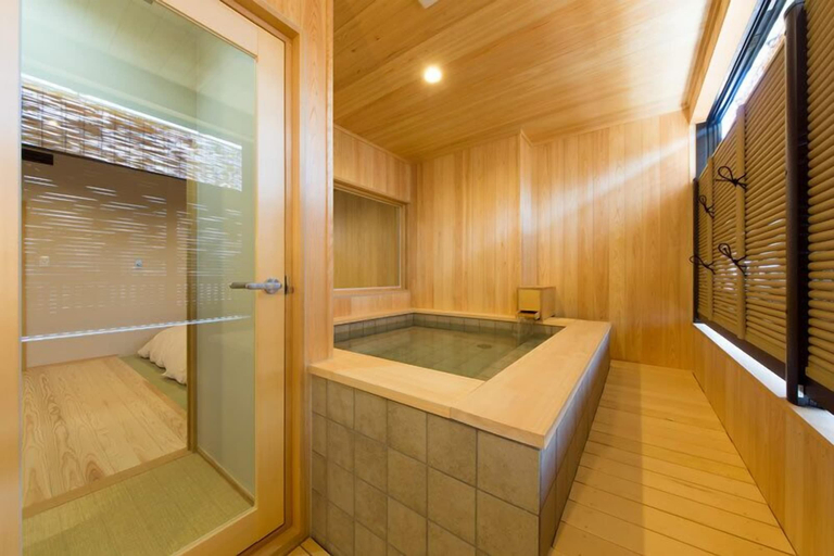 Bathroom 5, Hotel Kikyou, Kaga