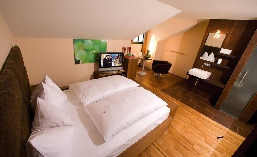 Bedroom 3, Hotel TraumVogel, Jennersdorf
