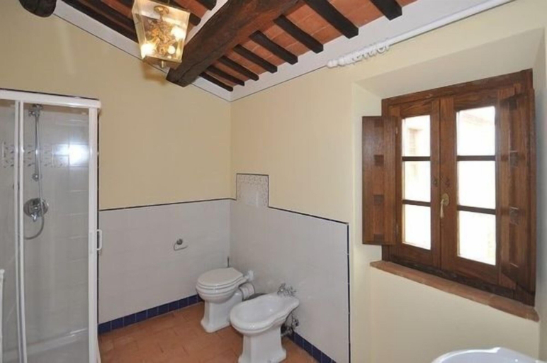 Bathroom 3, Podere Romina, Arezzo