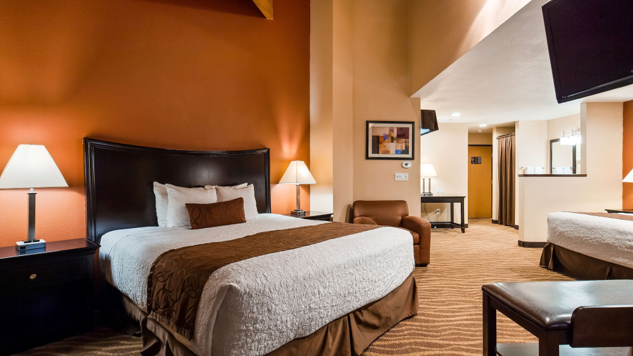 Bedroom 3, Best Western Plus Corning Inn, Tehama