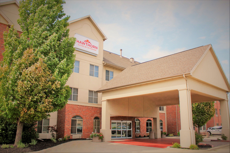 Exterior & Views 2, Hawthorn Extended Stay by Wyndham Bloomington, McLean