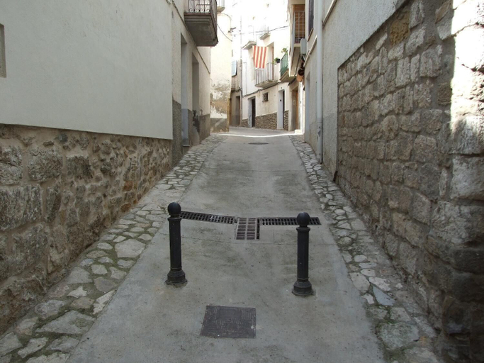 Others 5, Cal Benet del Manigues, Lleida