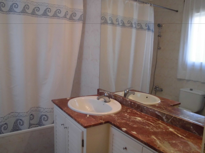 Bathroom 4, Inmo Estartit Villa Pals Carles, Girona
