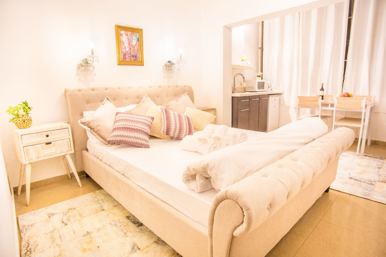 Bedroom 2, Premium Suites on the Beach B.Yehuda 166
