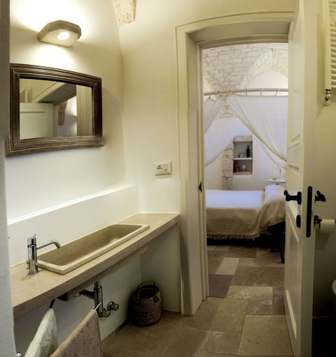 Bathroom, La Vecchia Tabaccheria B&B, Brindisi