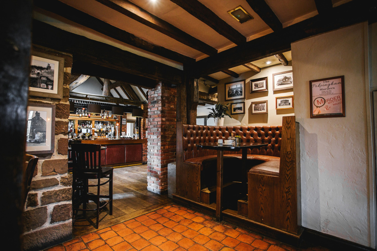 Food & Drinks 5, The Moat House, Staffordshire