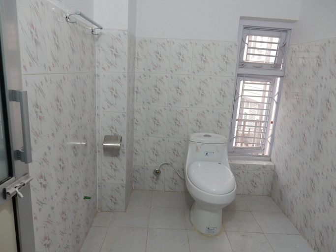 Bathroom 3, Andes House, Bagmati