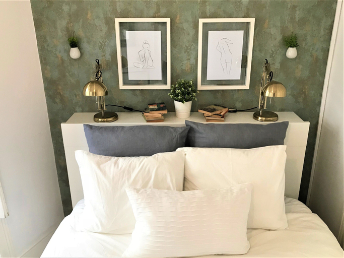 Bedroom 2, Charming Flat with Great Terrace, Best Location, Lisbon