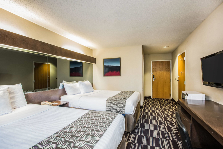 Bedroom 3, Microtel Inn & Suites by Wyndham Chattanooga/Near Hamilton P, Hamilton