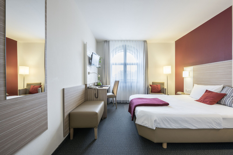 Bedroom 2, Hotel Monika, Groß-Gerau