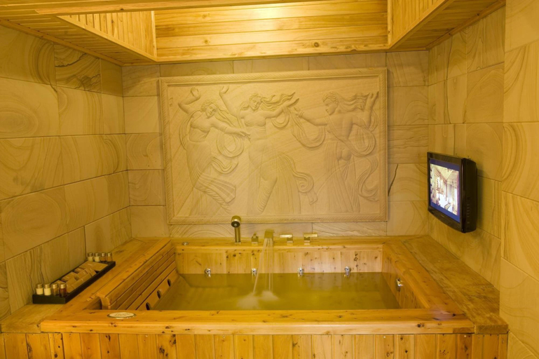 Bathroom 5, Philea Resort & Spa, Malacca City
