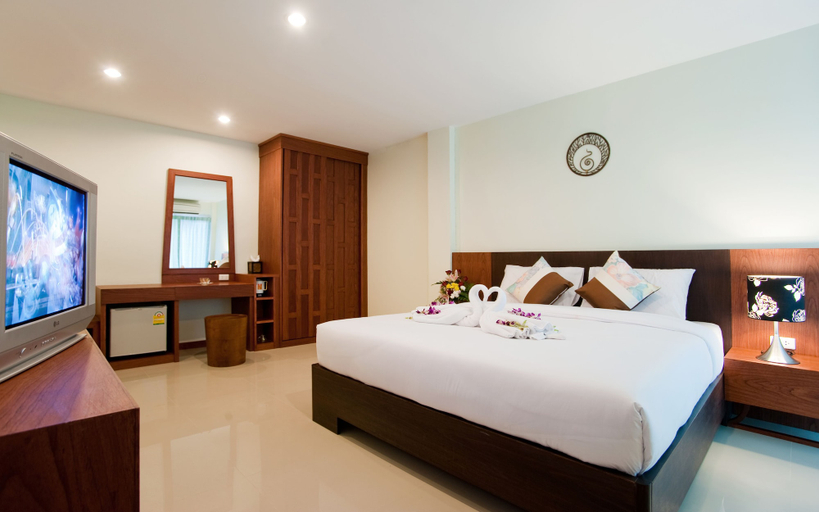 Bedroom 3, Deva Suites Patong Hotel, Phuket Island