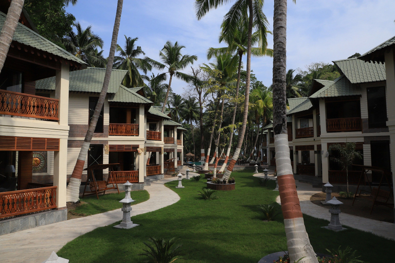 Exterior & Views 2, Sandyy Wavess Beach Resort, South Andaman