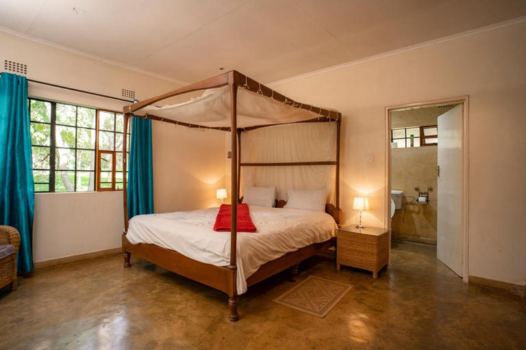 Bedroom 4, Eden Estates & Boutique Lodge, SC Njewa