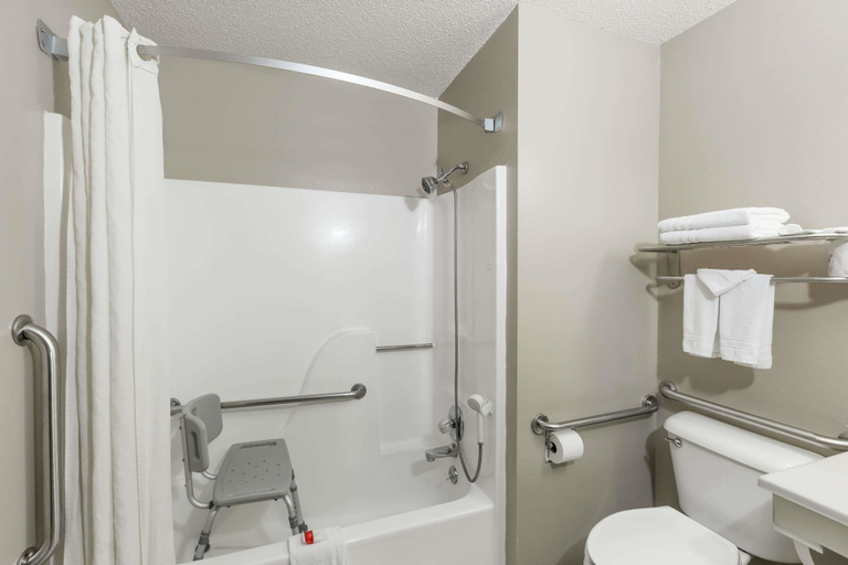 Bathroom 4, Super 8 by Wyndham Hays KS, Ellis