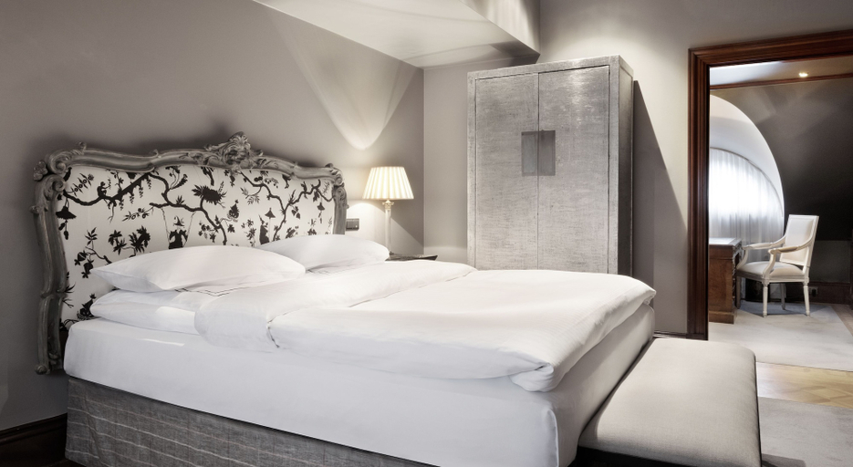 Bedroom 5, Schlosshotel Berlin, Berlin