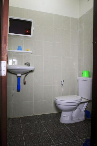 Bathroom, Lady Princess Motel 2, Taunggye