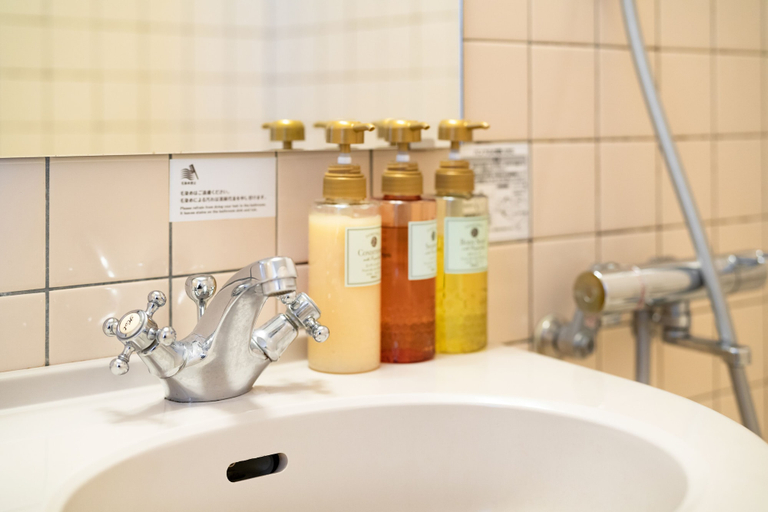 Bathroom 4, Plaza Hotel Premier, Fukuoka