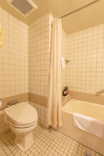 Bathroom 4, Miyazaki Kanko Hotel, Miyazaki