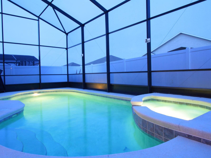 Sport & Beauty, 5 Bed 722, Polk