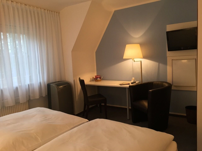 Bedroom 2, Hotel Wintersmühle, Bielefeld