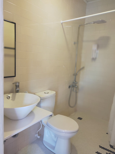 Bathroom 3, Mykonos, Pingtung