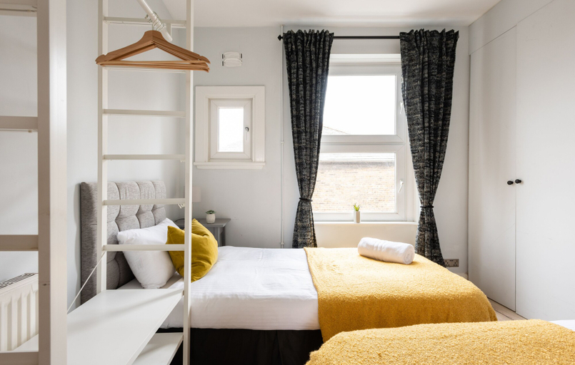 Bedroom 3, The Love Walk Apartments, London