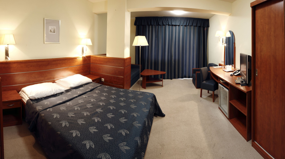 Bedroom 3, Hotel Benczur, Budapesti
