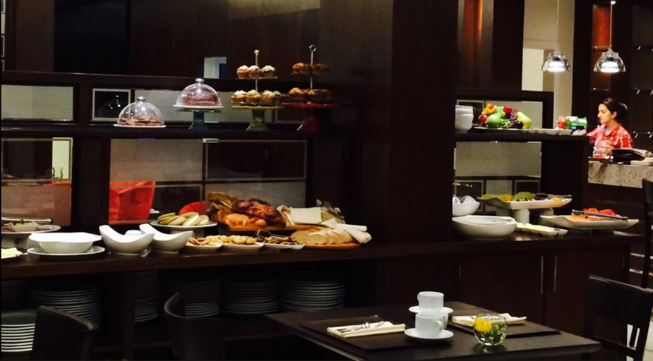 Food & Drinks 5, Carnaval Hotel Casino, Cambyreta