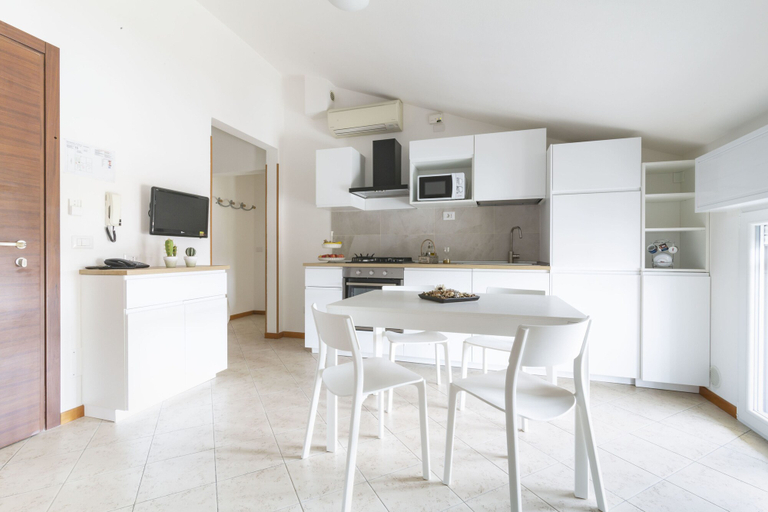 Others 5, Residence le Stelle, Rimini