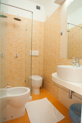 Bathroom 4, Hotel Rodia, Lecce
