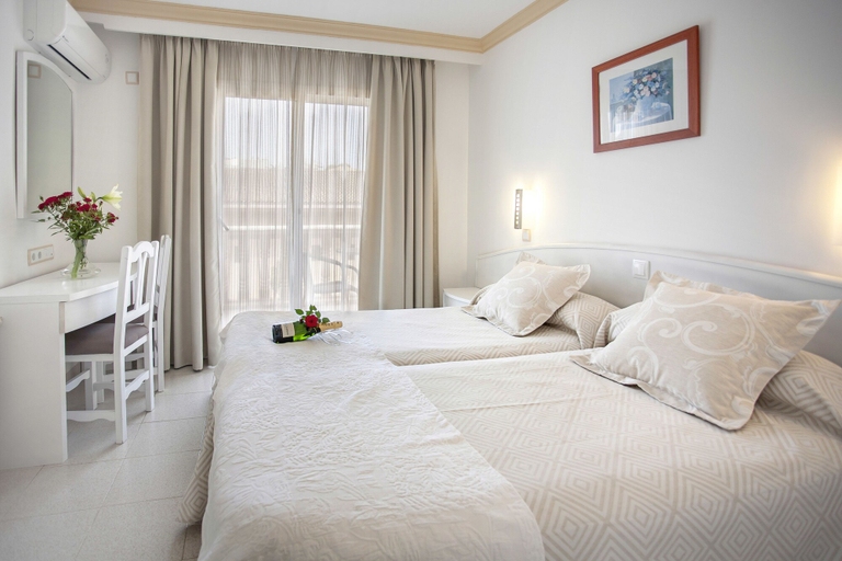Bedroom 2, Hotel Cupidor, Baleares