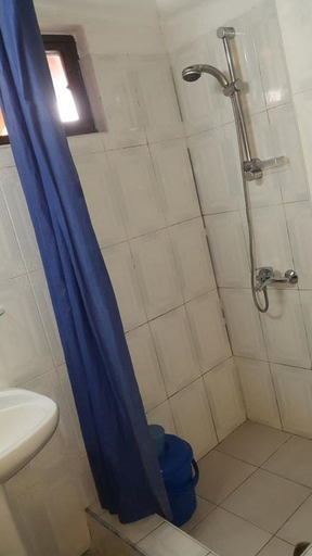 Bathroom 3, Almond Tree Guest House, Komenda-Edina-Eguafo-Abirem