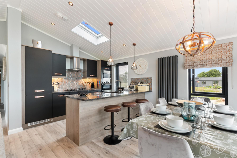 Food & Drinks, Ael-y-bryn - Luxury Lodge Hot Tub Three En-suite Bedrooms, Pembrokeshire