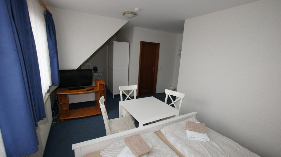 Bedroom 4, Hotel Dorfkrug Büsum, Dithmarschen
