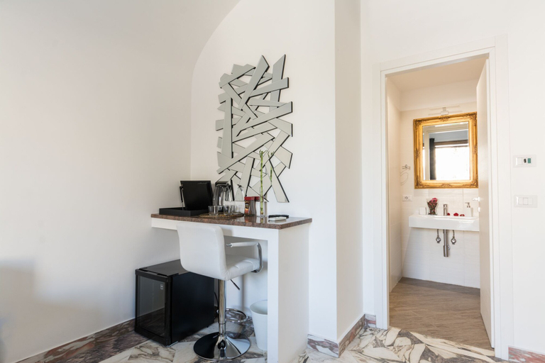 Others 5, Le suites del duomo house, Catania