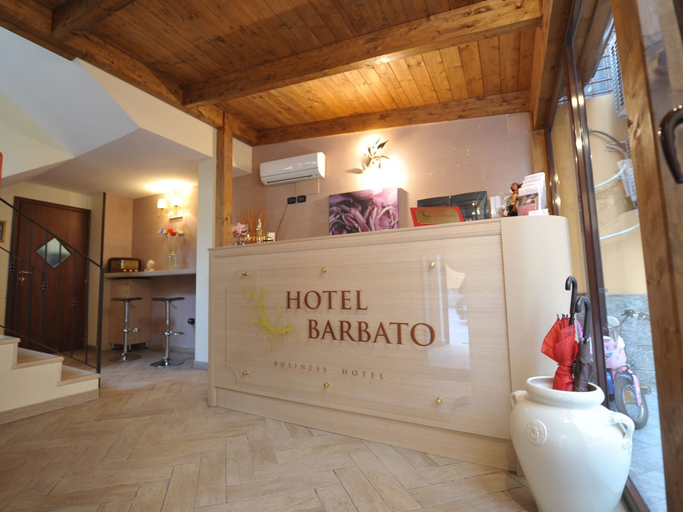 Others 5, Hotel Barbato, Napoli