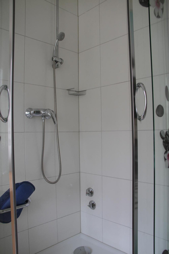 Bathroom 5, Hotel Humboldt, Bad Kissingen
