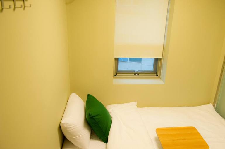 Bedroom 3, Hotelette, Jung