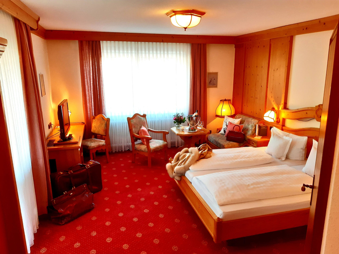 Bedroom 3, Gasthaus Auerhahn, Baden-Baden