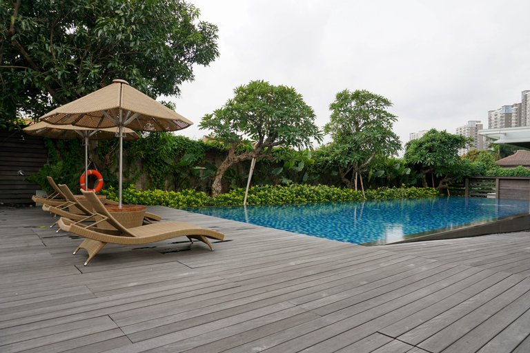 Sport & Beauty 3, Spacious and Strategic 3BR Apartment at Veranda Residence Puri By Travelio, West Jakarta