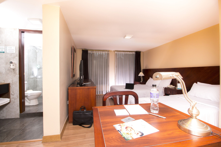 Bedroom 3, Fenix Hotel, Quito