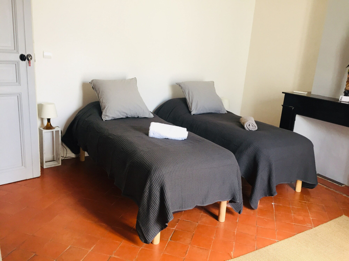 Bedroom 2, Casa Cessenon, Hérault
