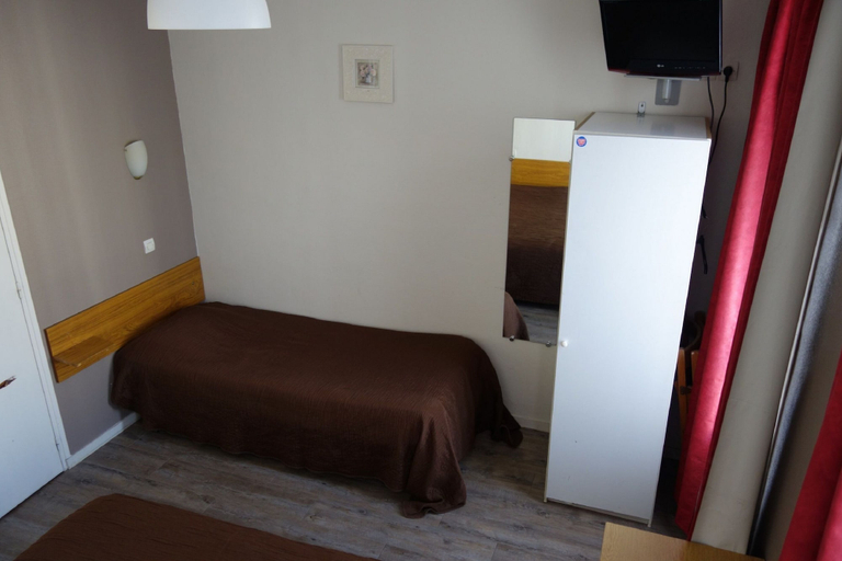 Bedroom 4, Acacia Hotel, Paris