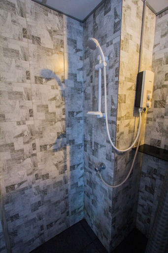 Bathroom 5, The Sky Loft Hotel, Khlong Luang