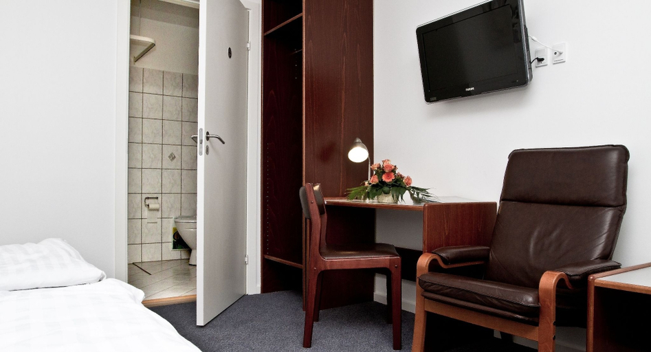 Bedroom 4, Wittrup Motel, Albertslund