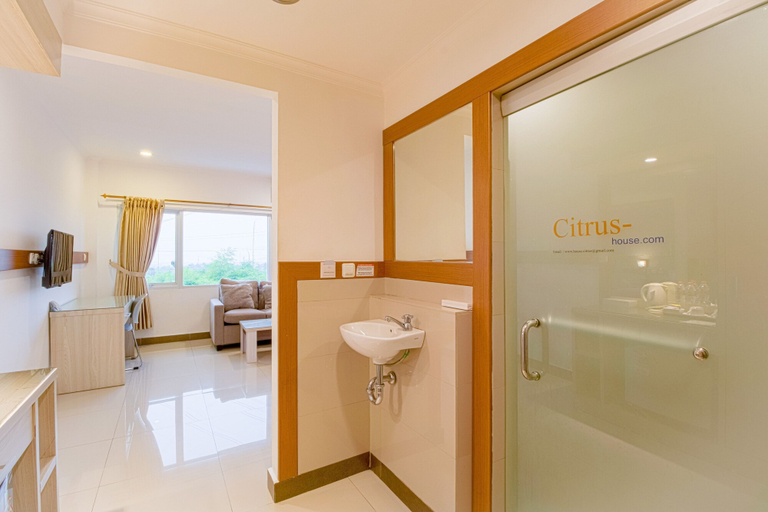 Bathroom 5, Citrus House Hotel, Bogor