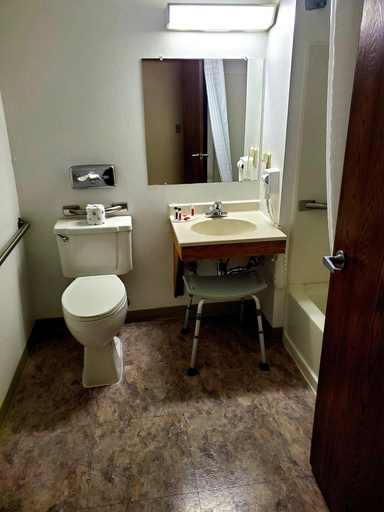 Bathroom 4, Super 8 by Wyndham Ticonderoga, Essex